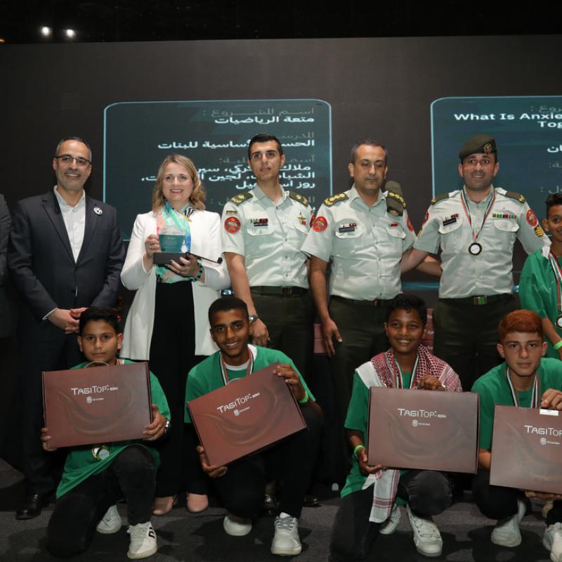 1st Place Winner (​Social and Behavioral Sciences​)