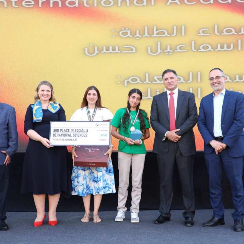 3rd Place Winner (​Social and Behavioral Sciences​)